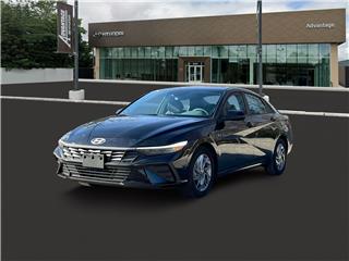 2024 Hyundai Elantra blue