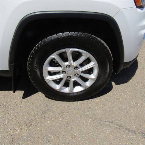 2021 jeep grand cherokee laredo