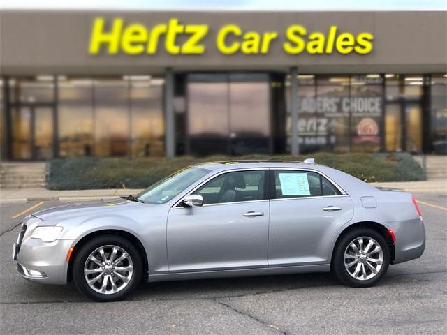 2016 chrysler 300 s
