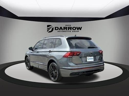2022 volkswagen tiguan 2.0t se r-line black in milwaukee, wisconsin