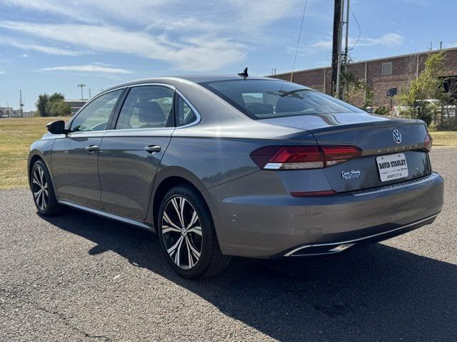 2022 volkswagen passat 2.0t se