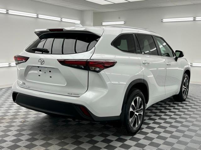 2024 toyota highlander xle