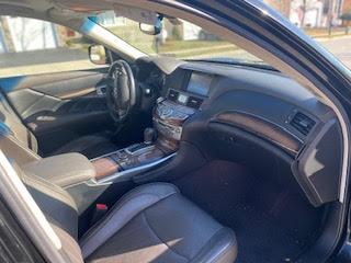 2011 infiniti m37x base