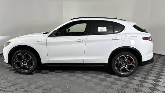 2024 Alfa Romeo Stelvio veloce