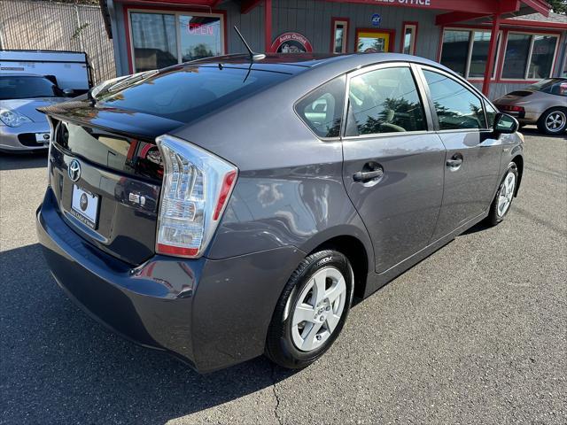 2011 toyota prius iii
