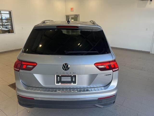 2024 volkswagen tiguan 2.0t se