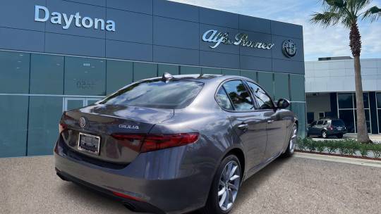 2022 Alfa Romeo Giulia