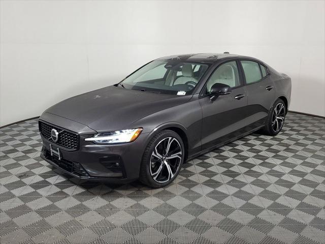2024 volvo s60 b5 core dark theme