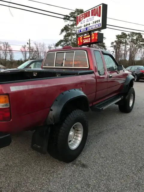 1994 toyota tacoma 4x4 automatic lifted on 33s