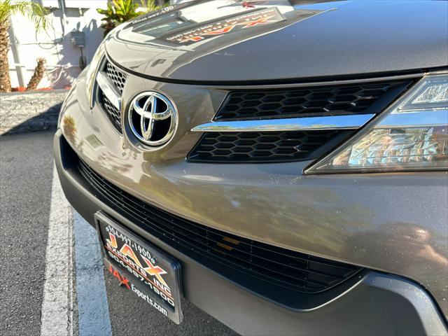 2013 toyota rav4 le