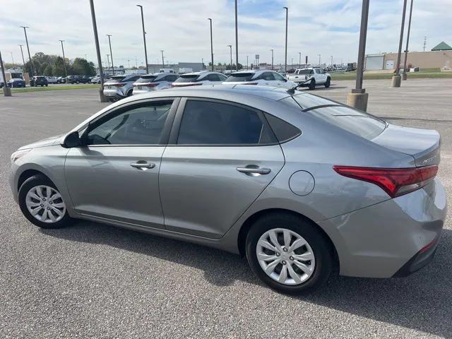 2021 hyundai accent se
