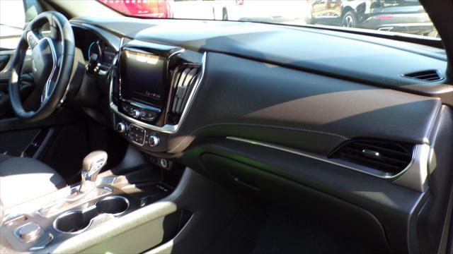 2023 chevrolet traverse lt cloth