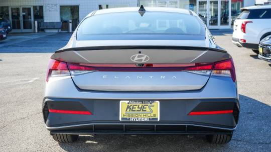 2025 Hyundai Elantra