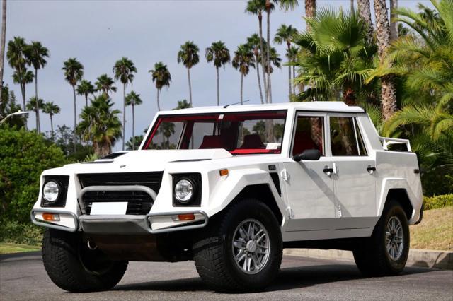 1990 lamborghini lm002