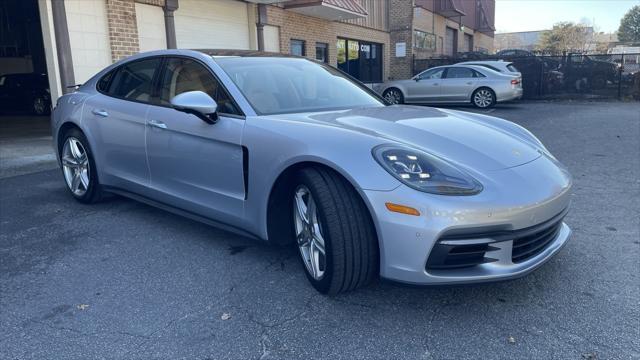 2018 porsche panamera base