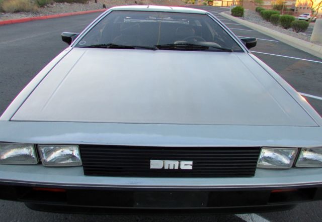 1981 delorean, 5-speed, black interior, grooved hood, running & driving project