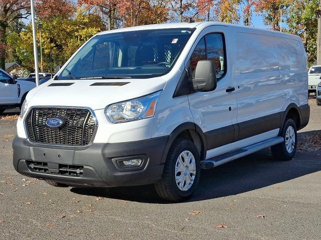 2022 ford transit-250 base