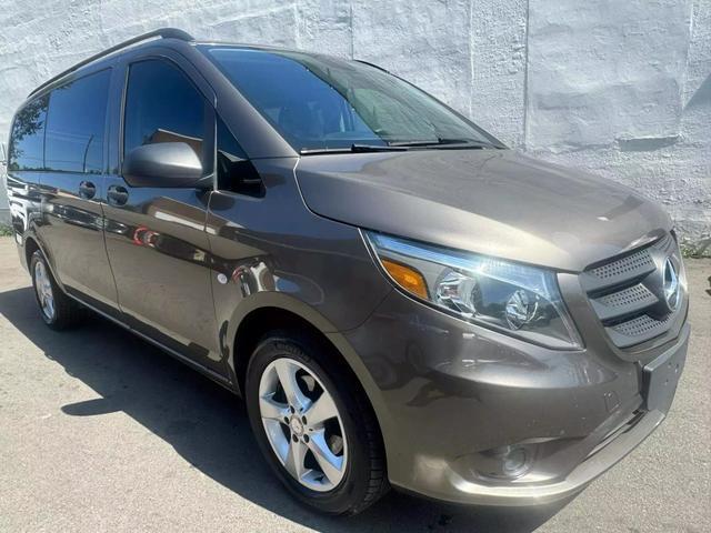 2016 mercedes-benz metris base
