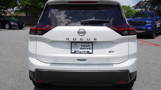 2024 Nissan Rogue sv