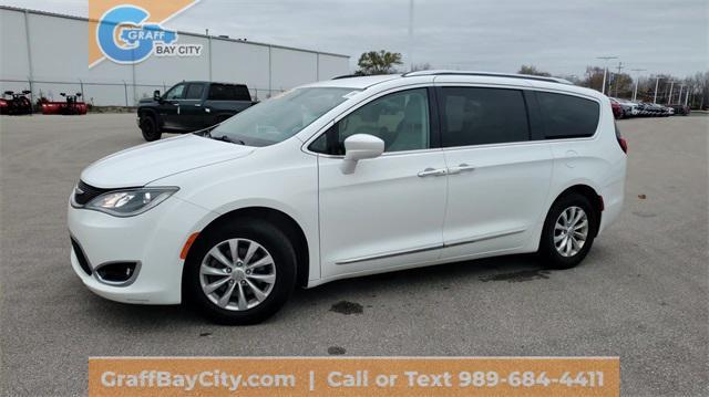 2018 chrysler pacifica touring-l