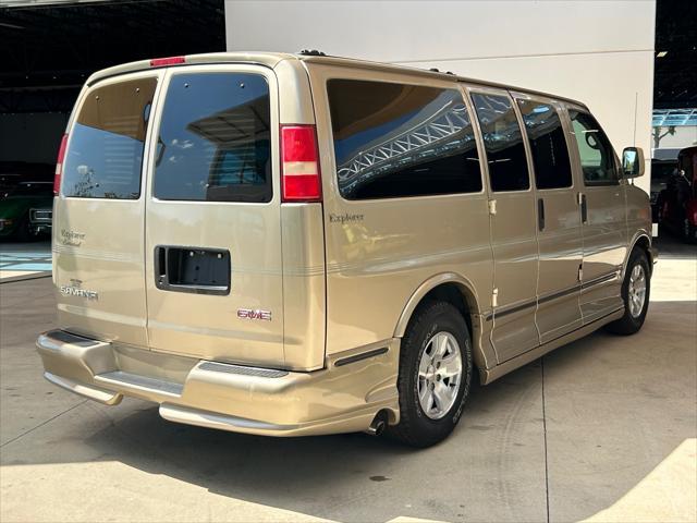 2005 gmc savana 1500 base
