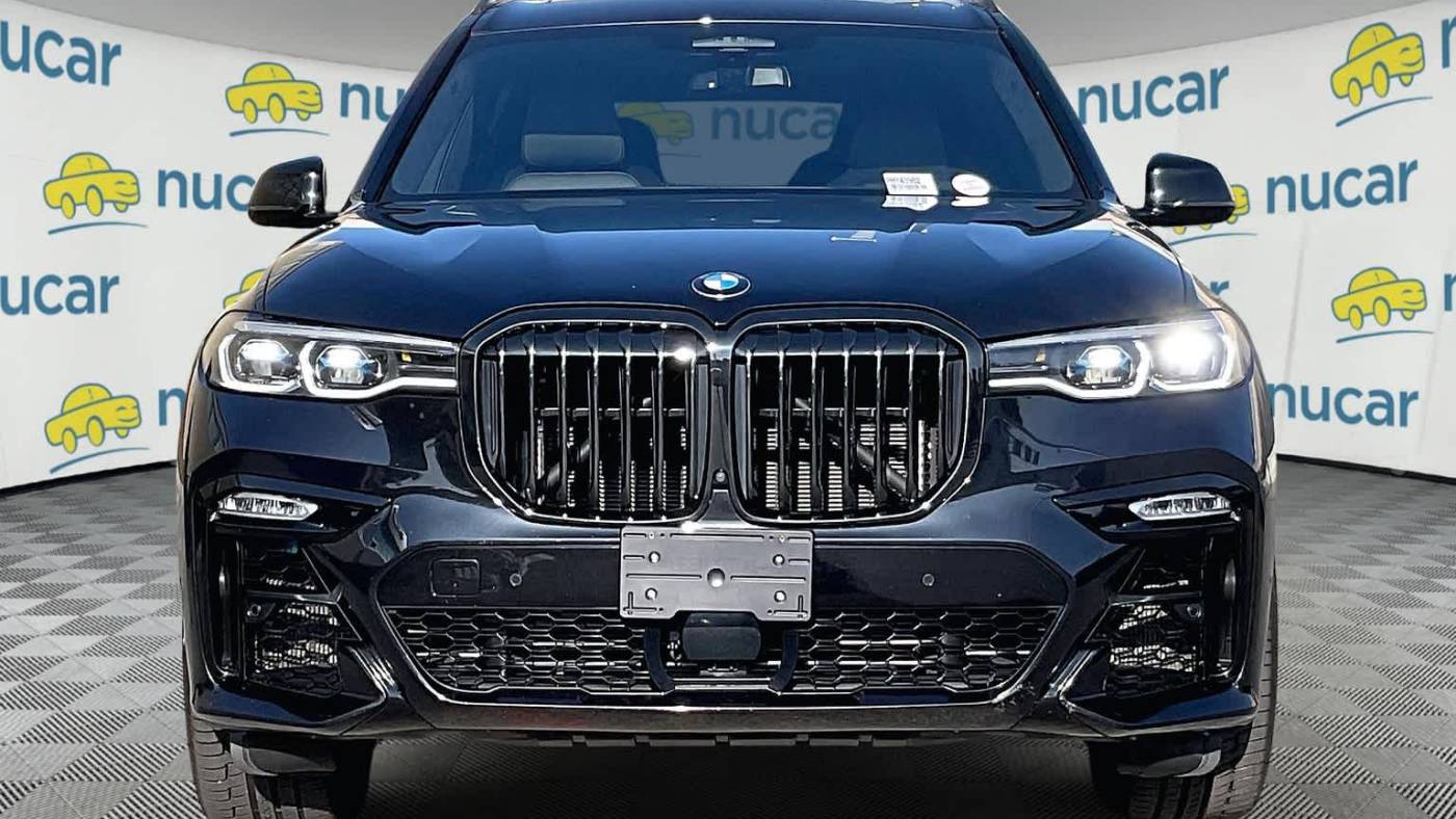 2022 bmw x7 m50i