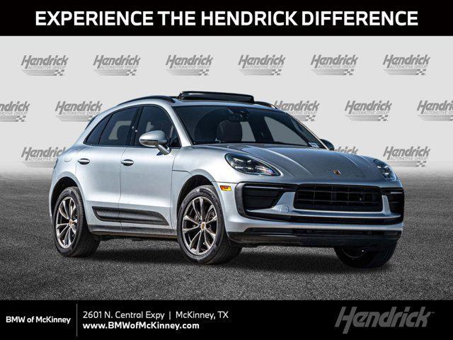 2022 porsche macan base