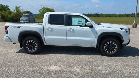 2024 Nissan Navara (Frontier) pro-x
