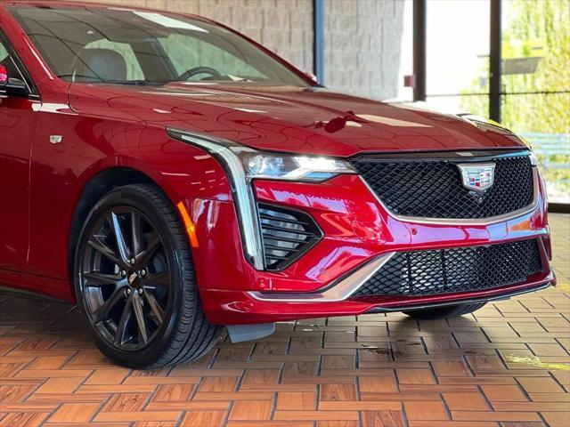 2022 cadillac ct4 4dr sedan sport