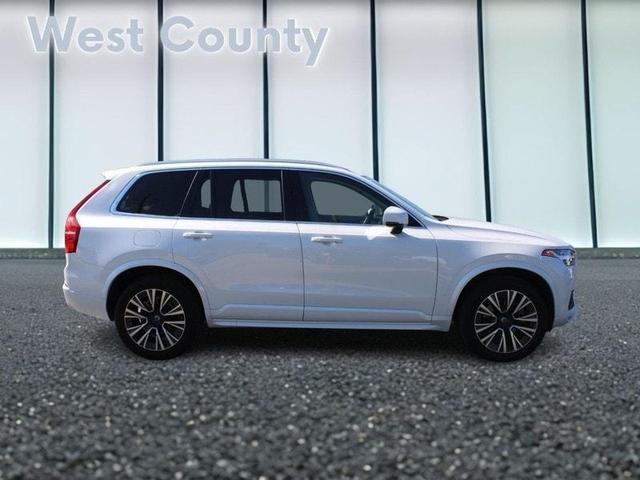 2022 volvo xc90 t6 momentum 6 passenger