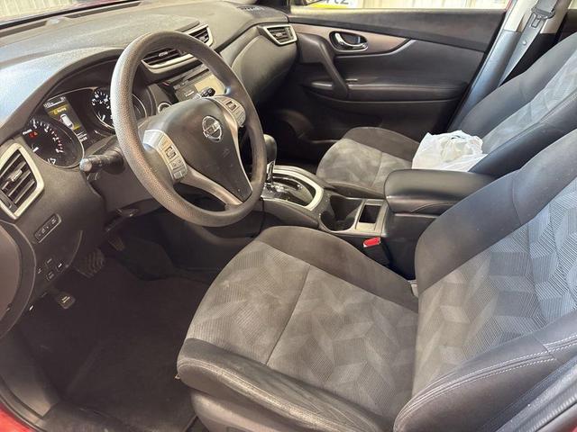 2016 nissan rogue sv