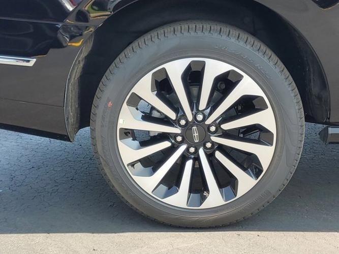 new 2024 lincoln navigator reserve