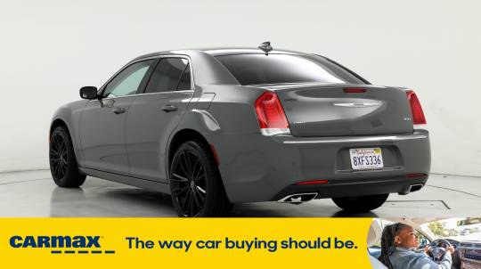 2019 Chrysler 300