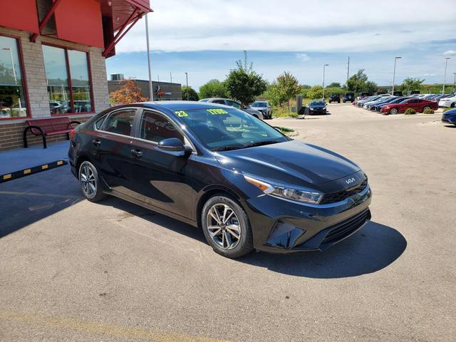 2023 kia forte lxs