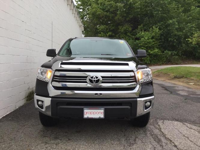 2016 toyota tundra sr5 4x4 sr5 4dr double cab pickup sb (4.6l v8 for sale in bow, new hampshire