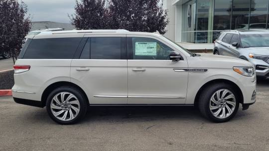 2023 Lincoln Navigator