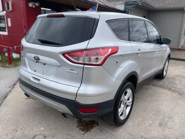 2016 ford escape se