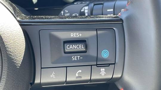 2025 Nissan Kicks