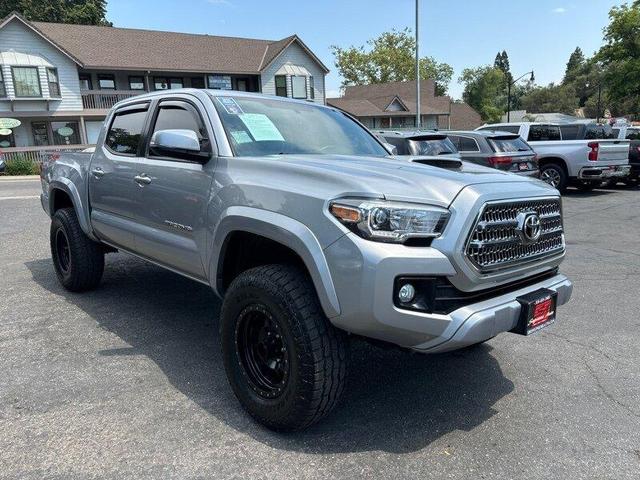 2017 toyota tacoma trd sport