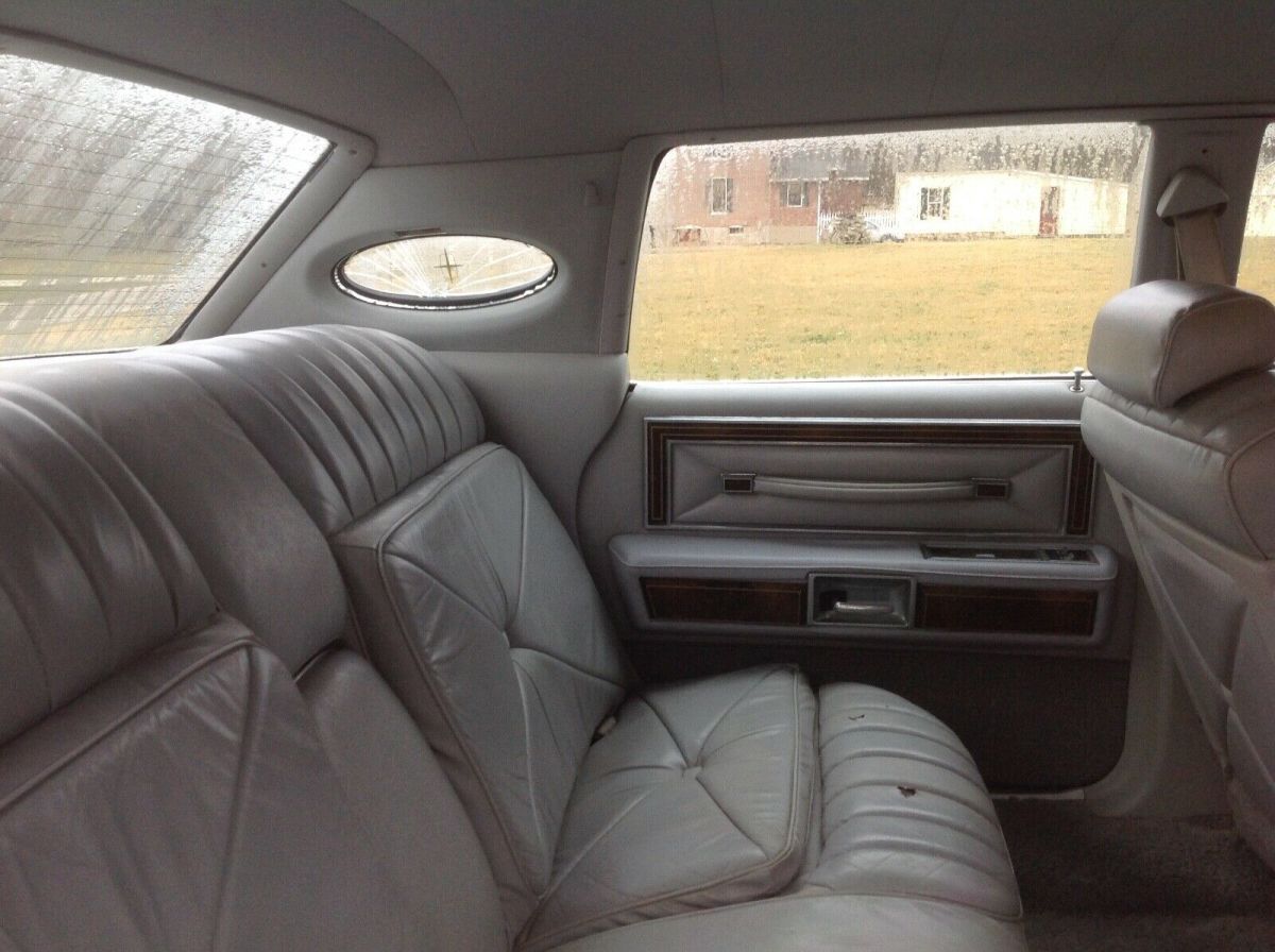 town car 7687 miles