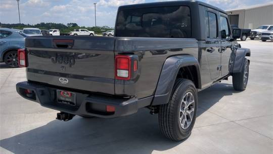 2024 Jeep Gladiator