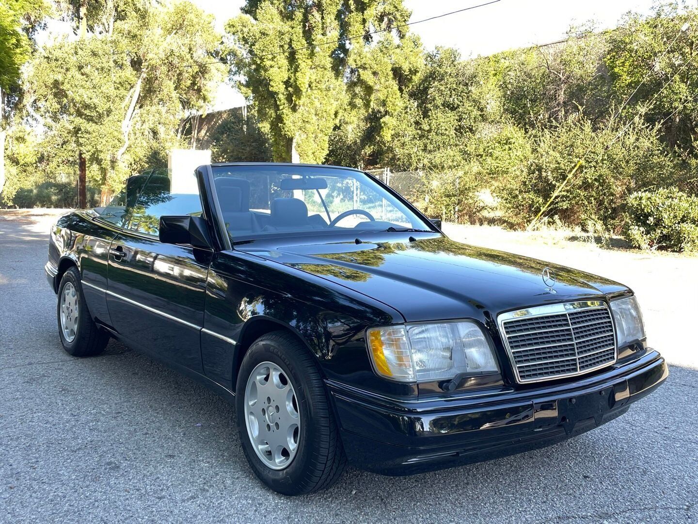 1995 mercedes-benz e-class 1995 mercedes-benz e320 convertible 79k low miles