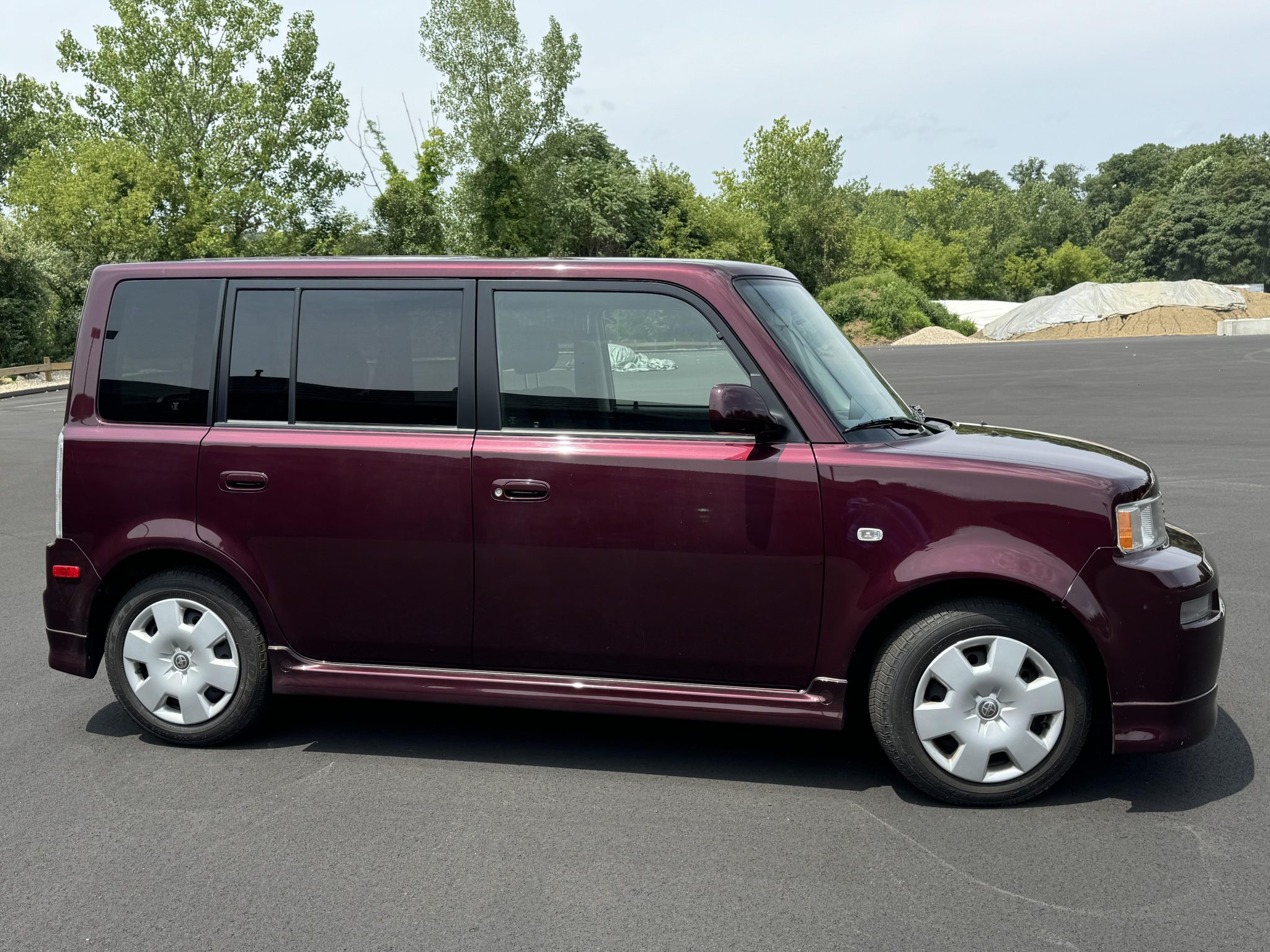 2004 scion xb