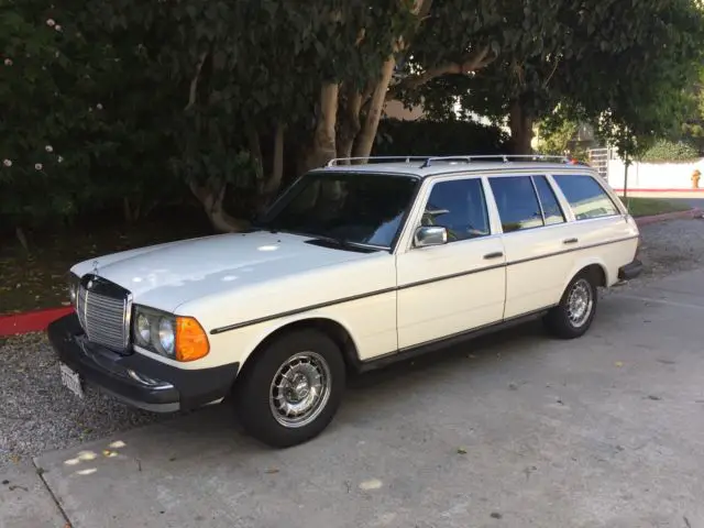 1985 mercedes benz 300td wagon white w. blue interior