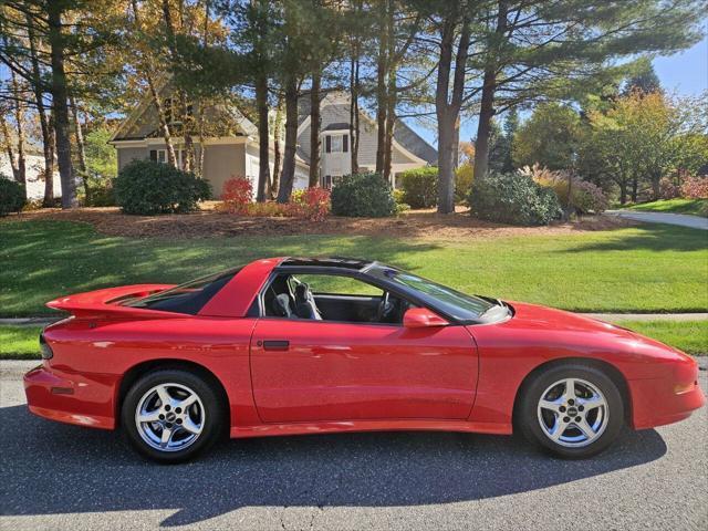 1997 pontiac firebird trans am 2dr hatchback