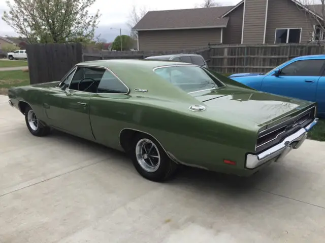 1969 dodge charger w/ original paint 383 400 727 auto 69 68 70 1968 1970