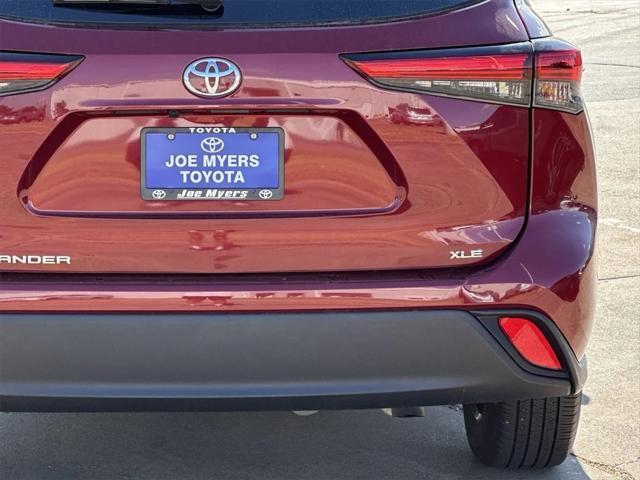 2023 toyota highlander xle