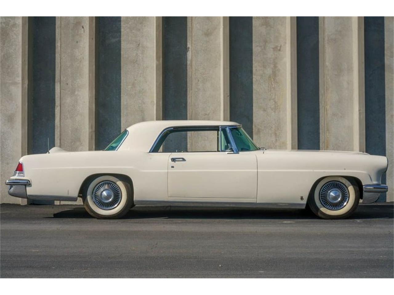 1957 lincoln continental mark ii