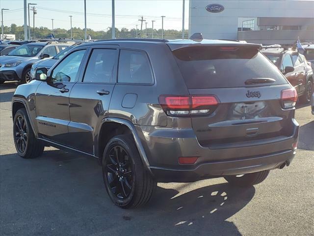 2021 jeep grand cherokee laredo