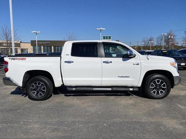 2014 toyota tundra 4wd truck in milwaukee, wisconsin